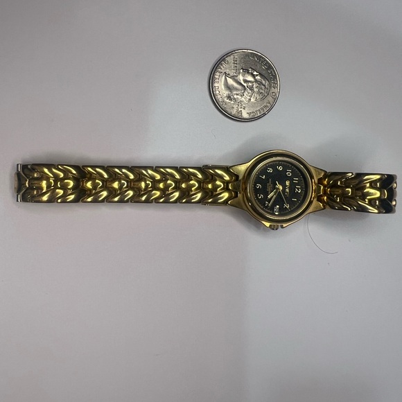 (926)Gruen Ladies Quartz Gold Watch with Black Dial and Date… - Picture 4 of 8